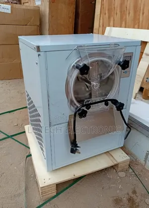 Commercial Table Top Batch Ice Cream Machine–Efficient,fast-Freezing