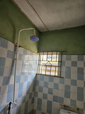 1bdrm Room & Parlour in Adedeji Property, Adamo for rent