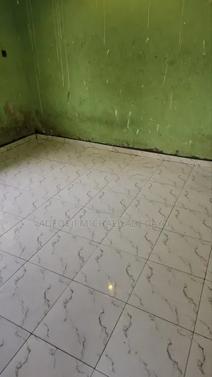 1bdrm Room & Parlour in Adedeji Property, Adamo for rent