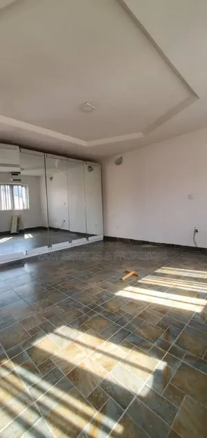 3bdrm Duplex in Lekki Phase One for rent