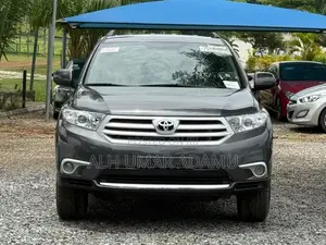 Toyota Highlander 2012 Gray