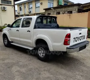 Clean Used 2014 Toyota Hilux(Automatic)