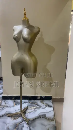 BBL Mannequin