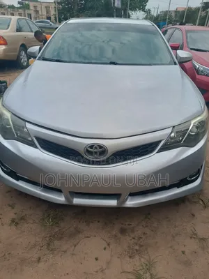 Toyota Camry 2014 Silver