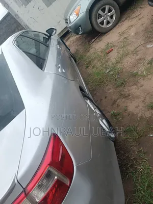 Toyota Camry 2014 Silver