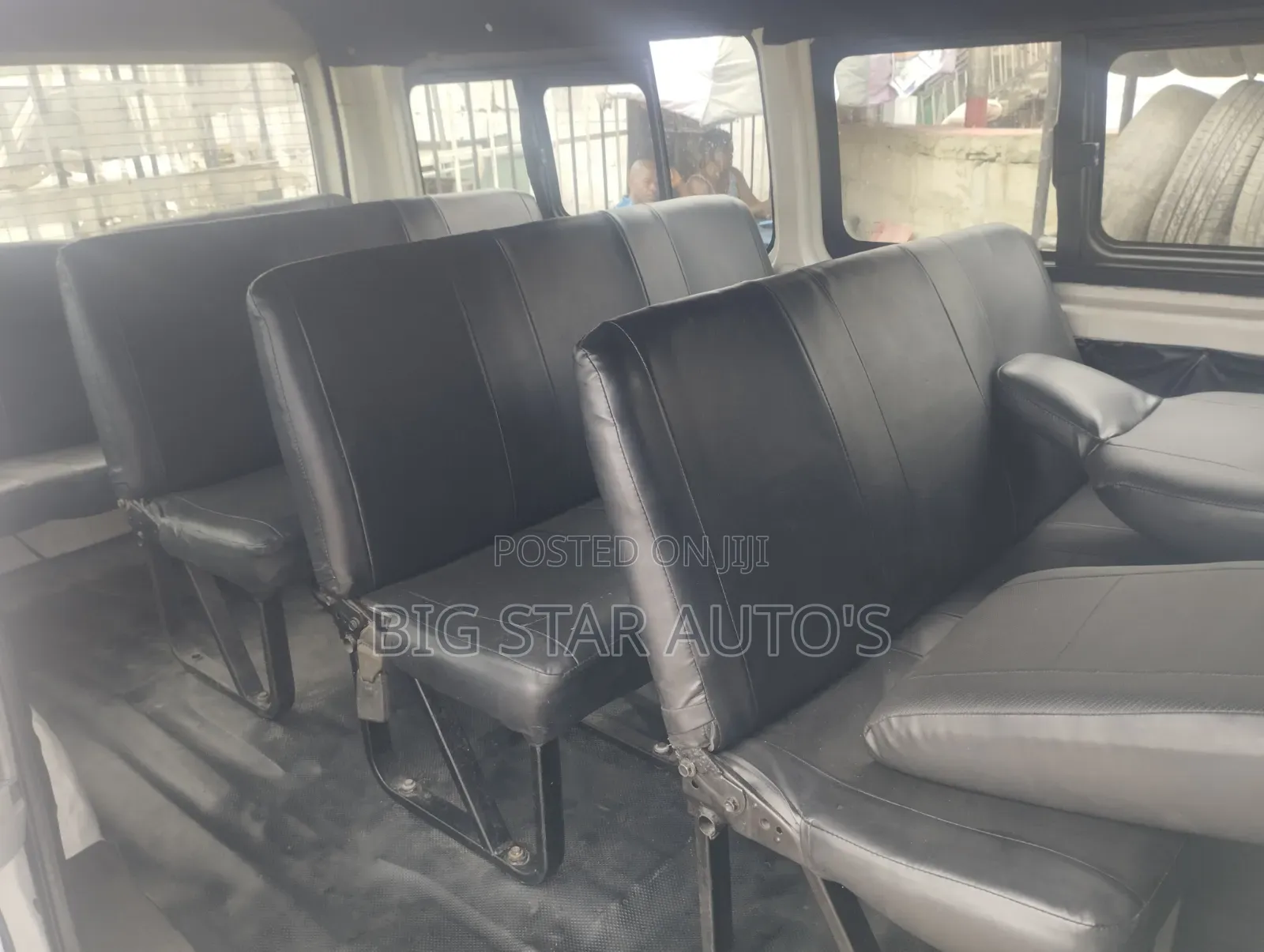 Toyota HiAce 2010 White