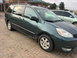 Toyota Sienna LE AWD 2006 Green