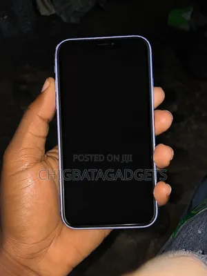 Apple iPhone 11 64 GB