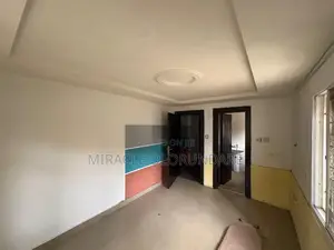 2bdrm Block of Flats in Wuse 2 for rent