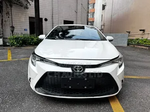 Toyota Corolla 2022 White