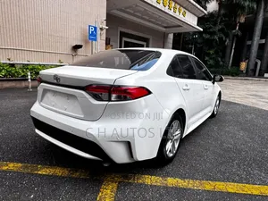 Toyota Corolla 2022 White