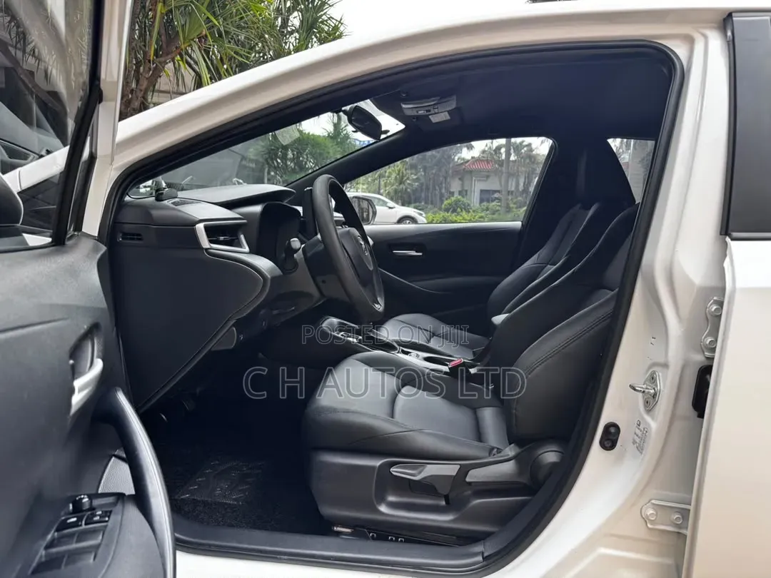 Toyota Corolla 2022 White