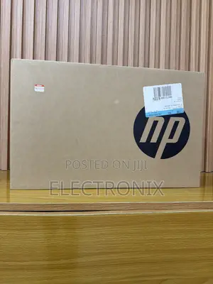 New Laptop HP 15-fd1020ns 16GB Intel Core i7 SSD 512GB