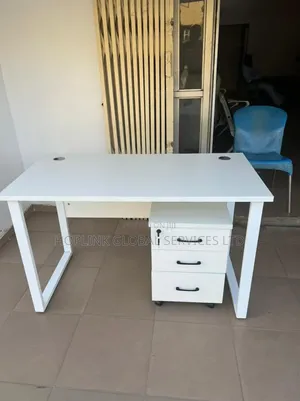 High Quality Office Table