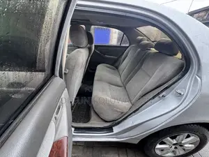 Toyota Corolla LE 2006 Silver