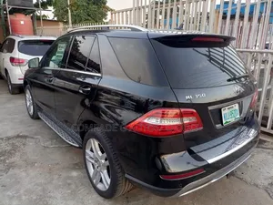 Mercedes-Benz M Class 2014 Red