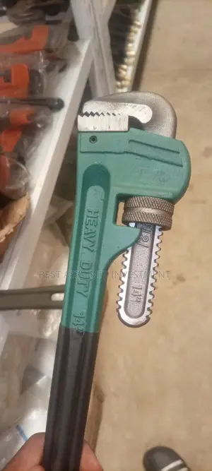 Heavy Duty Pipe Wrench