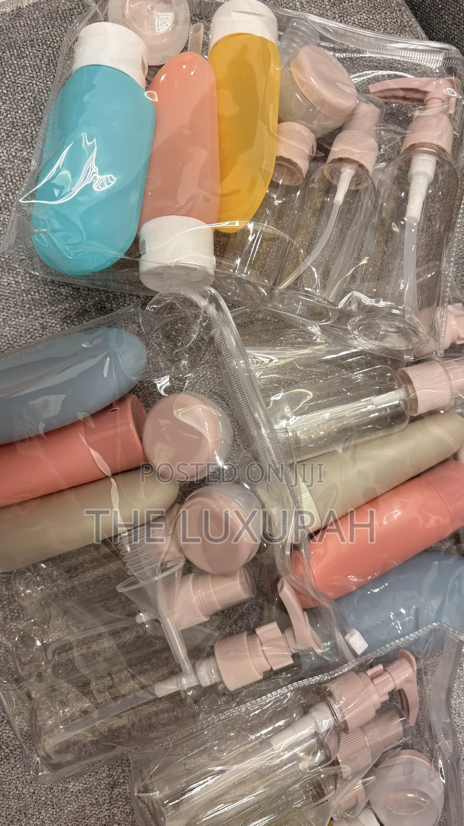 8 in 1 Travel Container