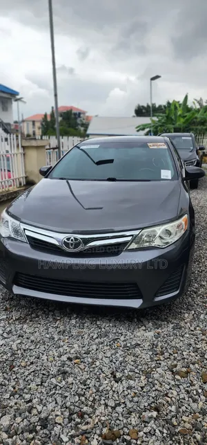 Toyota Camry 2014 Gray