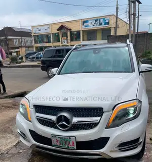 Mercedes-Benz GLK-Class 350 2011 White