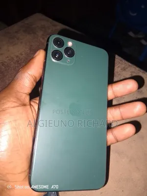 Apple iPhone 11 Pro Max 64 GB Green