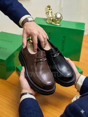 Bottega Veneta Men’s Quality Shoe for the Seniors