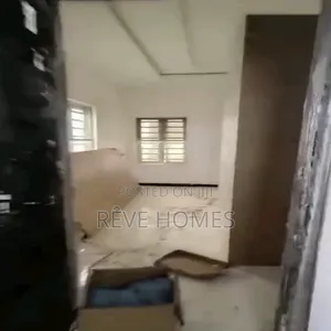 3bdrm Block of Flats in Mende for rent