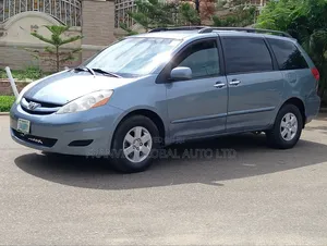 Toyota Sienna LE AWD 2006 Blue