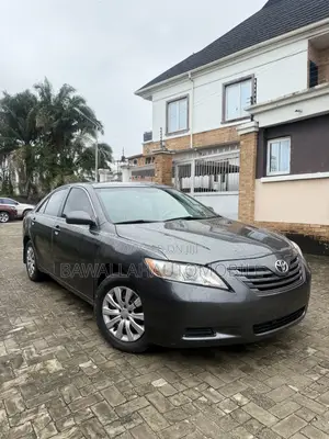 Toyota Camry LE 4dr Sedan (2.4L 4cyl 5A) 2008 Gray