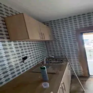 2bdrm Block of Flats in Oworonshoki / Gbagada for rent
