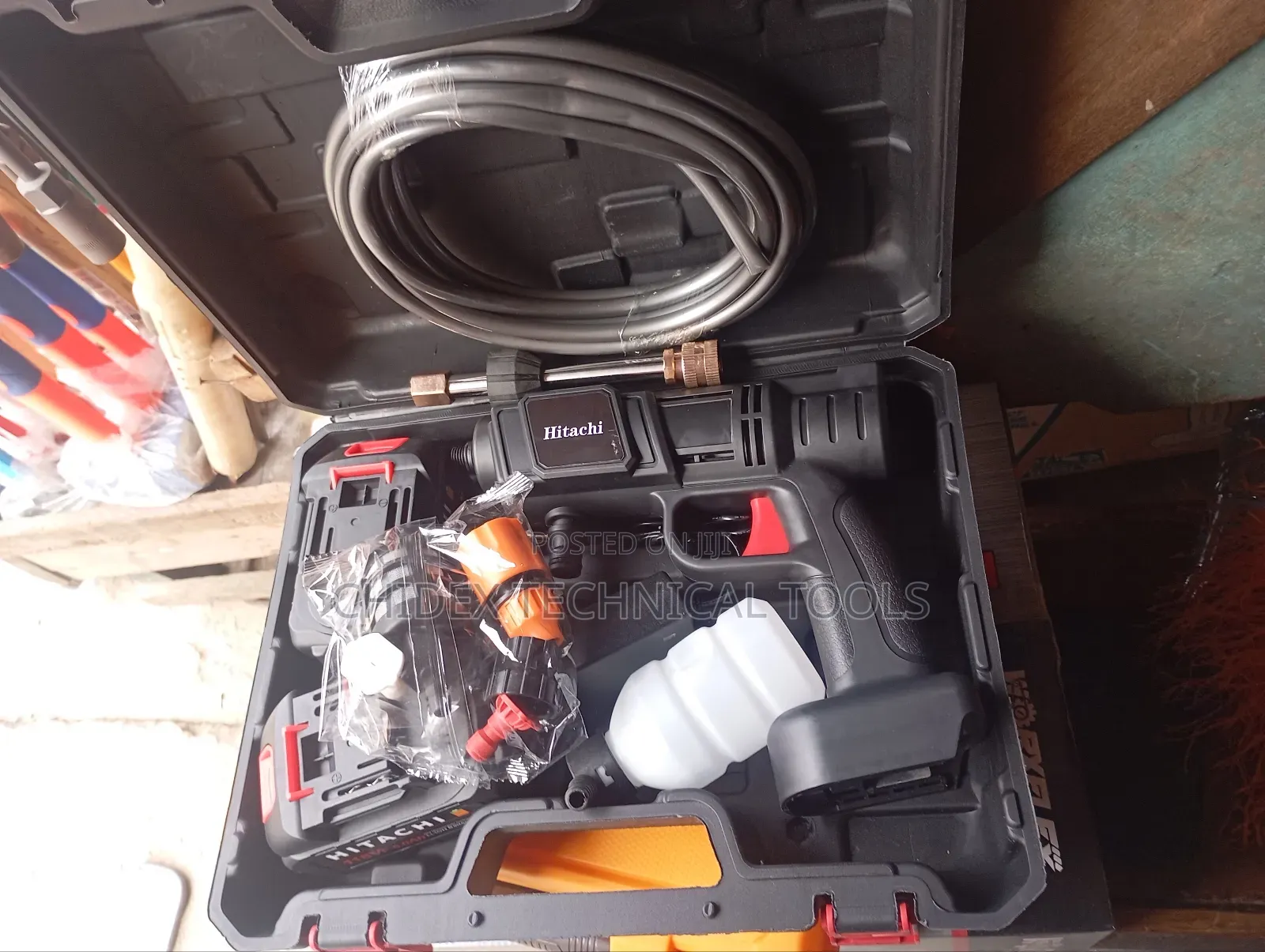 Cordless Pressure Washing Machine