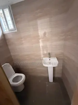 2bdrm Maisonette in Lekki Scheme 2 for rent
