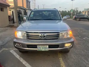 Toyota Land Cruiser 2006 Silver