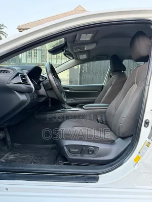 Toyota Camry 2019 White