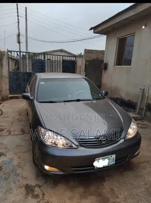 Toyota Camry LE 4dr Sedan (2.4L 4cyl 5A) 2006 Gray