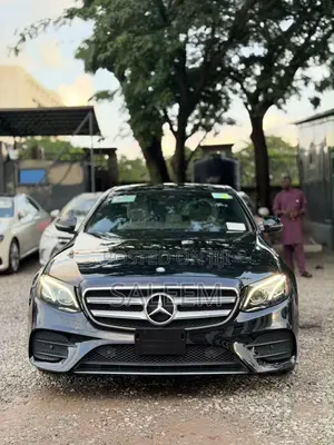 Mercedes-Benz E300 2017 Black