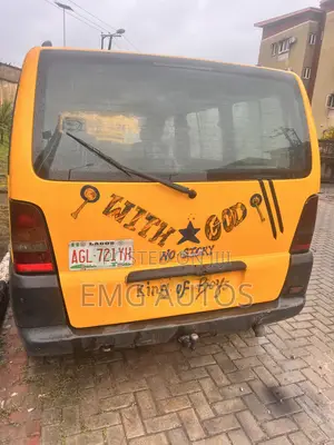 Mercedes-Benz Vito 2004 Yellow