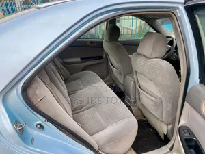 Toyota Camry LE 4dr Sedan (2.4L 4cyl 5A) 2005 Blue