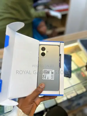 New Tecno Pop 10 64 GB Silver