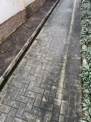 Land Measuring 1,500m2 on Bishop Oluwole St. Victoria Island. 3m P/M2