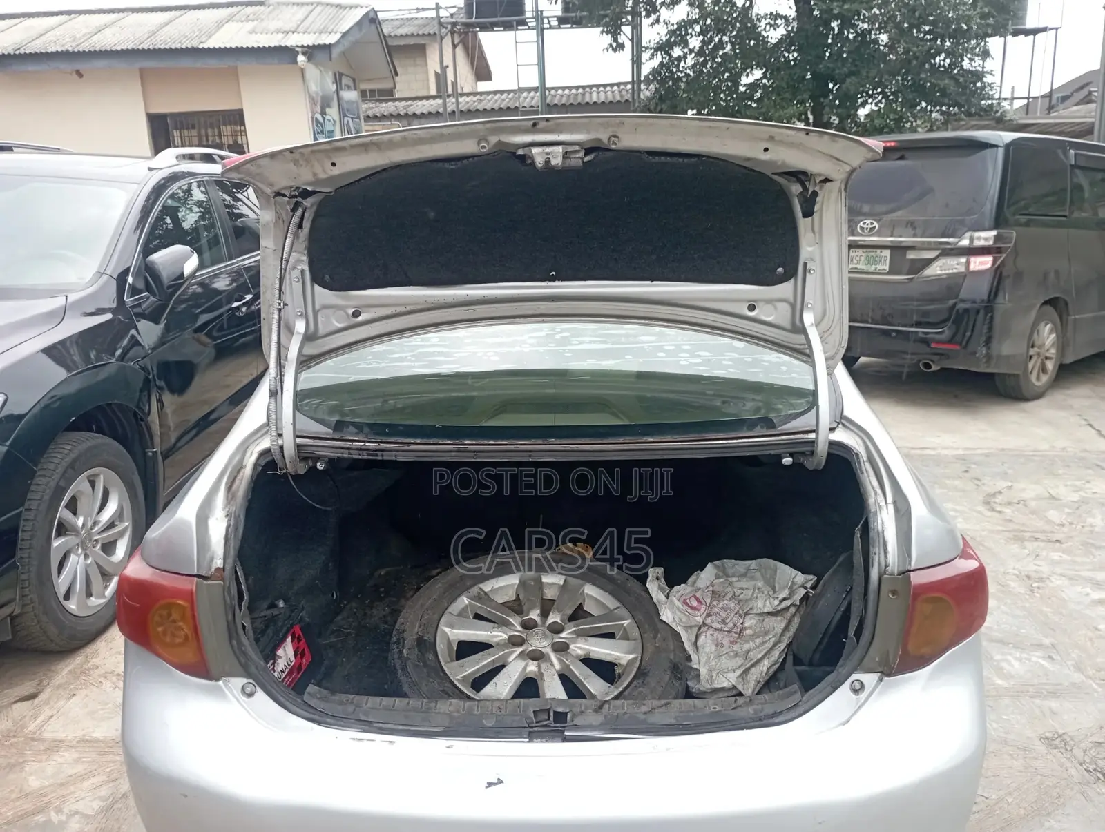 Toyota Corolla 2009 Silver