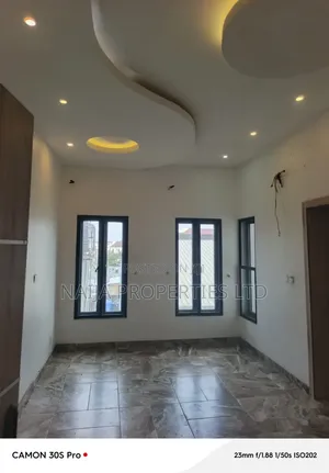 3bdrm Apartment in Lekki Conservation, Chevron for rent