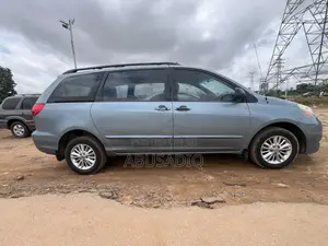 Toyota Sienna LE FWD 2006 Blue