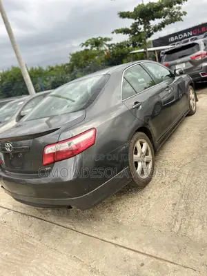 Toyota Camry SE V6 4dr Sedan (3.5L 6cyl 6AM) 2008 Gray