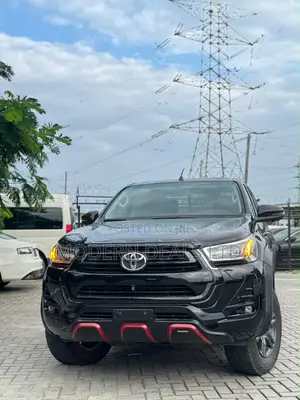Toyota Hilux 2020 Black
