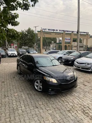 Toyota Camry SE 4dr Sedan (2.5L 4cyl 6A) 2011 Black