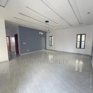 5bdrm Duplex in Ikota for rent