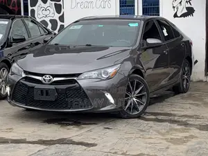 Toyota Camry XSE 4dr Sedan (3.5L 6cyl 6A) 2017 Gray