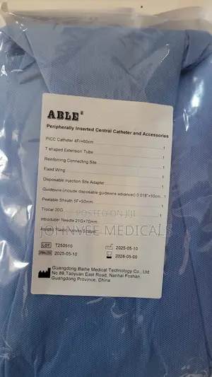 PICC (Peripheral Inserted Central Catheter)