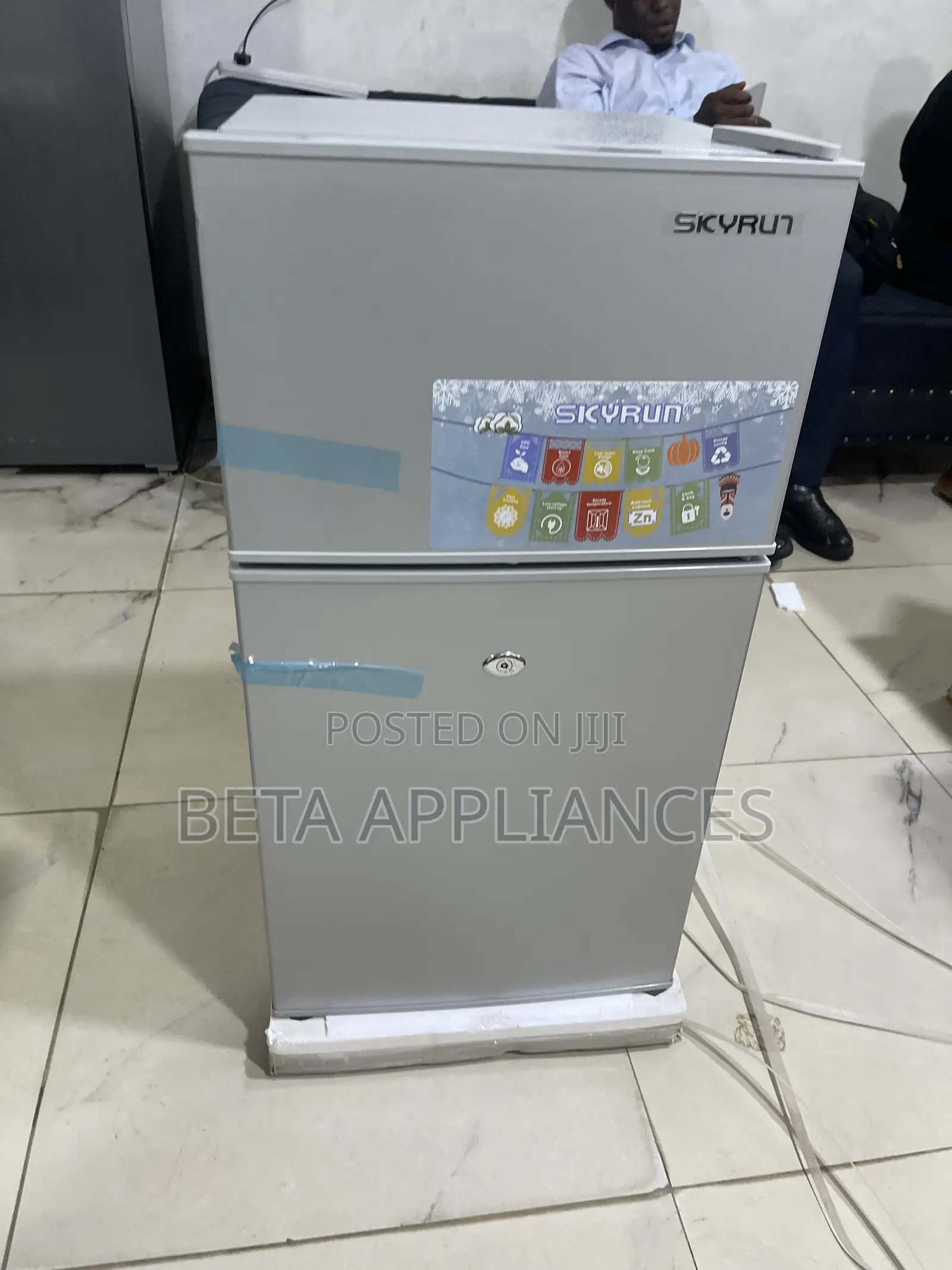Skyrun Home Essentials Refrigerator